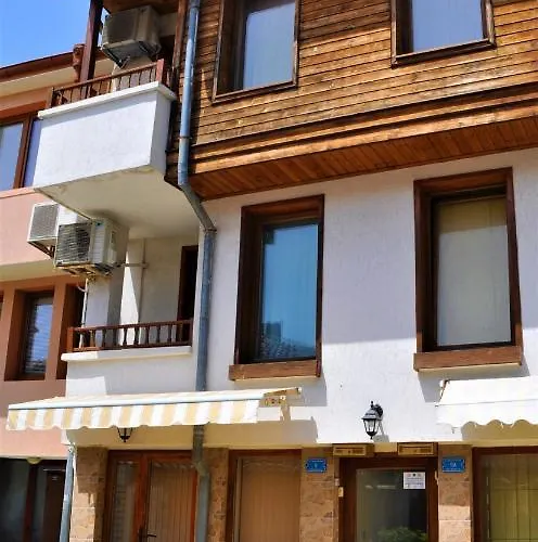 House Dimitrovi Πανσιόν Σωζόπολη