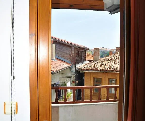 House Dimitrovi Πανσιόν Σωζόπολη